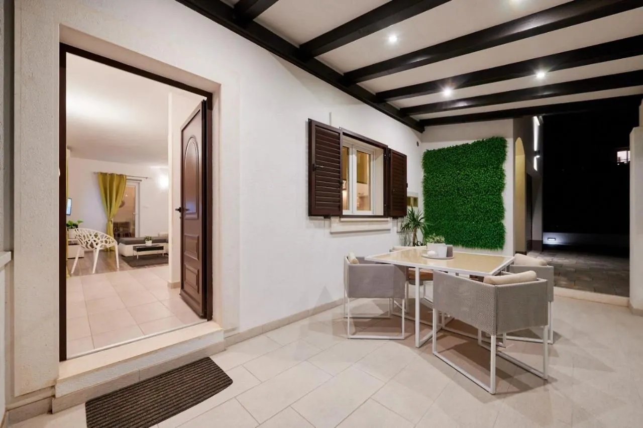 Villa Demonta Trogir