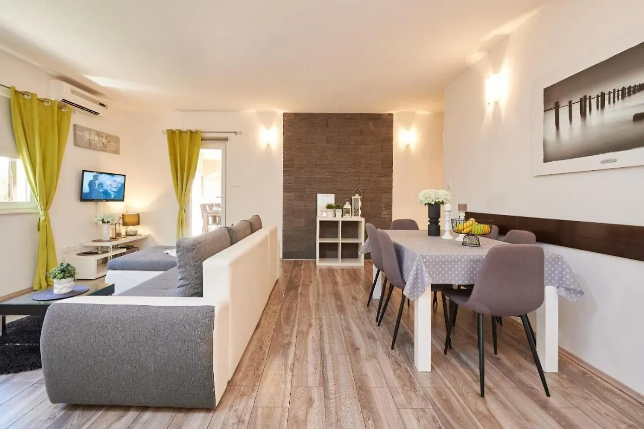 Villa Demonta Trogir Croatia